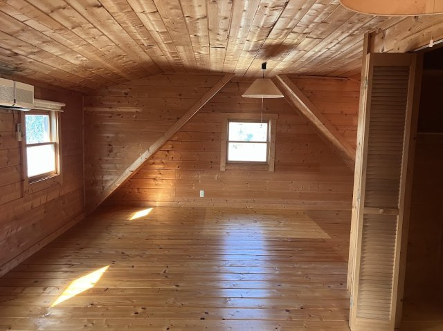 【洋室】 | 淡路市深草　ログハウス