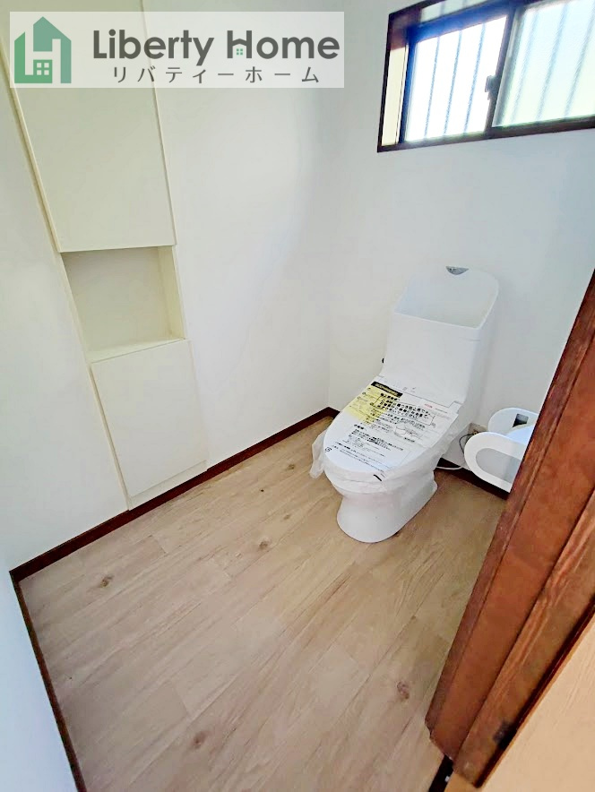 つくば市小沢　中古戸建のトイレ