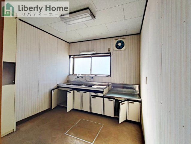 つくば市小沢　中古戸建のキッチン