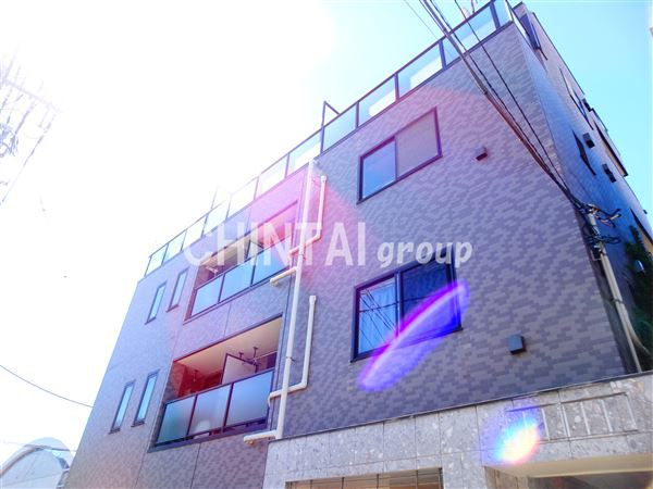 幡ヶ谷五番館（マハナコート）の外観