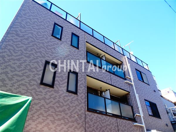 幡ヶ谷五番館（マハナコート）の外観