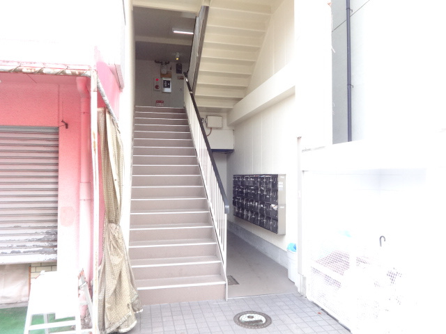 シャトレＳＩ千代田のエントランス