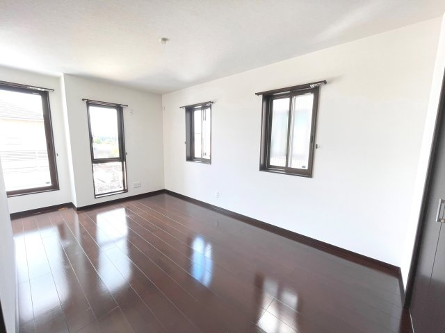 【洋室】 | 鈴鹿市下大久保町