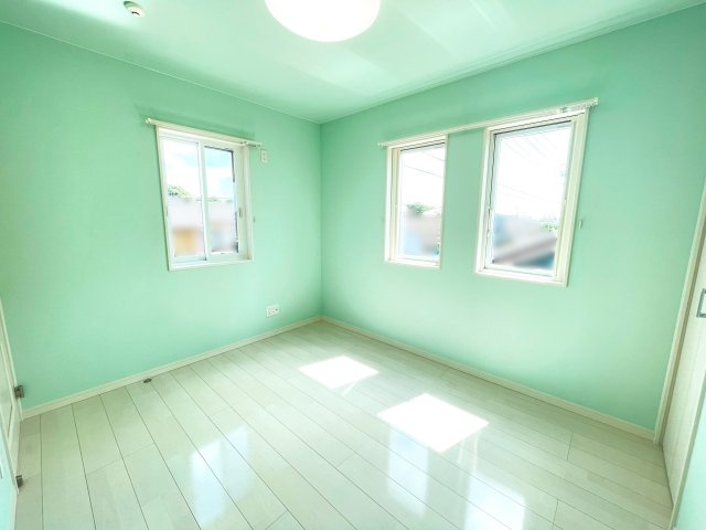 【洋室】 | 鈴鹿市下大久保町