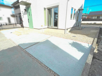 【庭】 | 鈴鹿市下大久保町