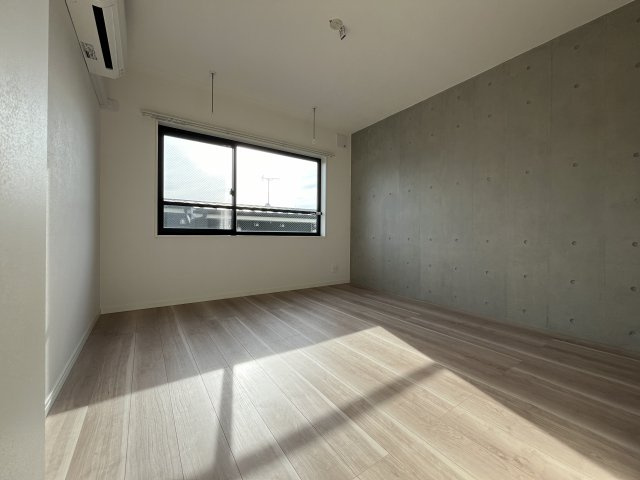 Sotterranea（ｿｯﾃﾗﾈｱ）の洋室