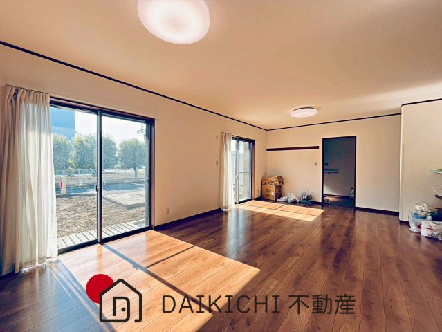 【居間・リビング】 | 羽生市下川崎　中古戸建
