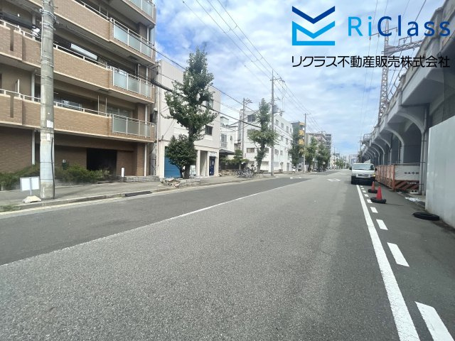 ルイシャトレ兵庫駅前の周辺|マンション前の道路です