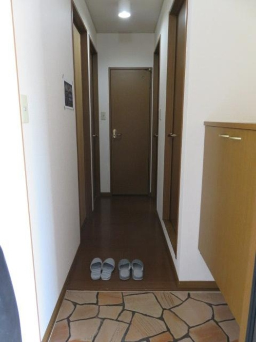プレミール ボヌール　Dの玄関