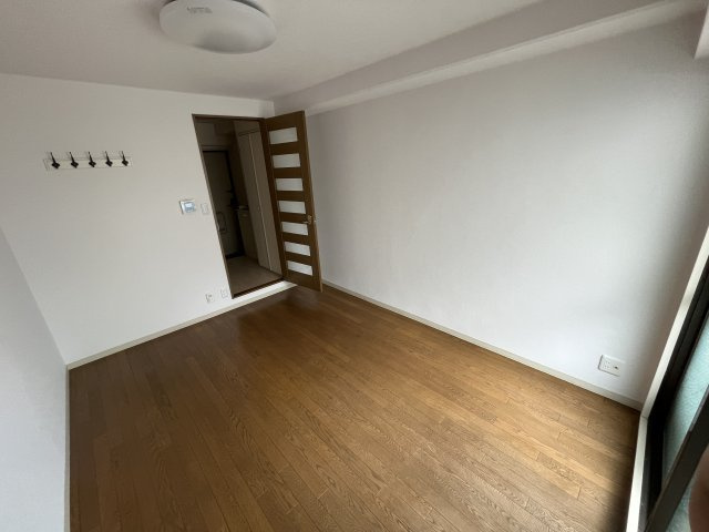 【寝室】 | ブラウンコート