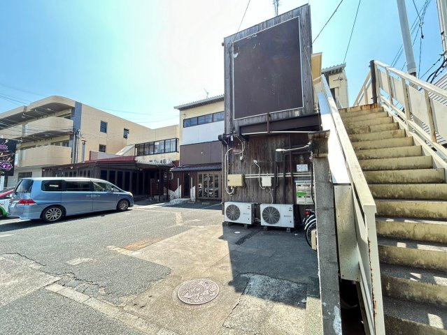 東曙ビルの駐車場