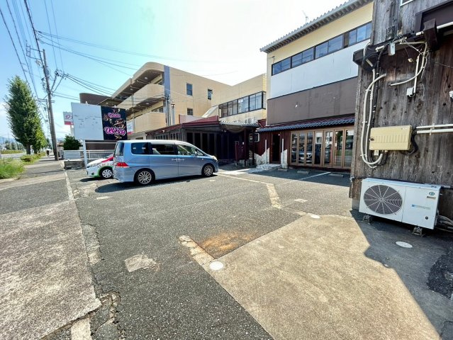 東曙ビルの駐車場