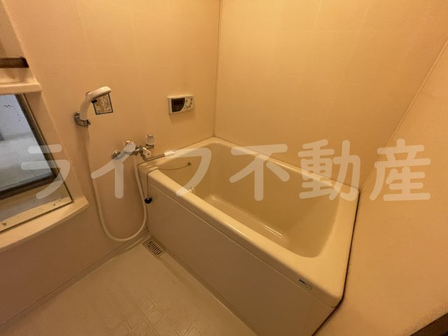 アドバンス渋川の浴室|日々の疲れを癒すお風呂付です