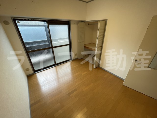 アドバンス渋川の内装|明るい色調の室内です