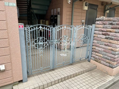 【その他共用部分】 | グランイスラー千歳船橋 | シックな外観です♪
