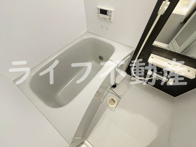 シャルマンコートⅢの浴室|日々の疲れを癒すお風呂付です