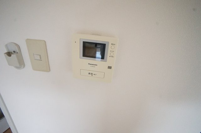 コリンヌ津田沼のセキュリティ|※別のお部屋の写真です