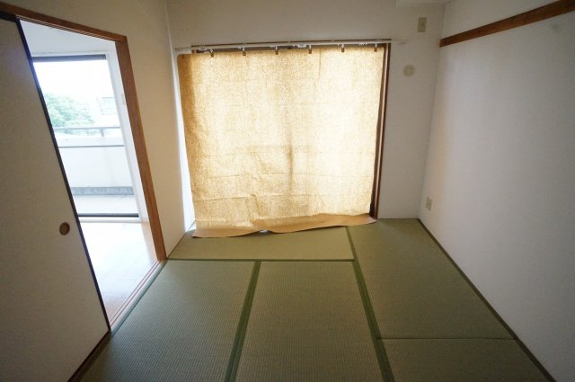 コリンヌ津田沼の和室|※別のお部屋の写真です