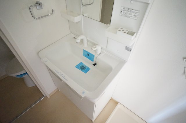 コリンヌ津田沼の洗面所|※別のお部屋の写真です