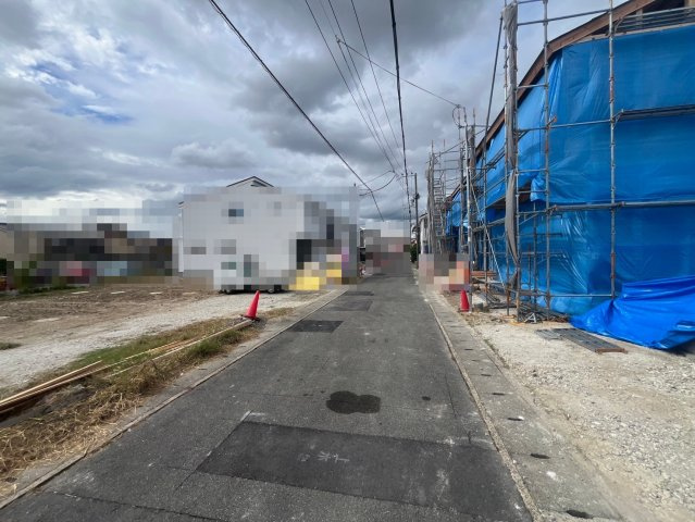 京阪本線『淀』駅まで徒歩８分♪お財布にも優しいオール電化４ＬＤＫ住宅◎伏見区淀下津町１期の前面道路含む現地写真|前道道路(２０２４年１０月撮影)