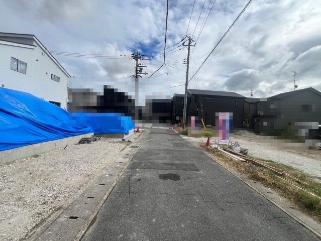 京阪本線『淀』駅まで徒歩８分♪お財布にも優しいオール電化４ＬＤＫ住宅◎伏見区淀下津町１期の前面道路含む現地写真|前道道路(２０２４年１０月撮影)