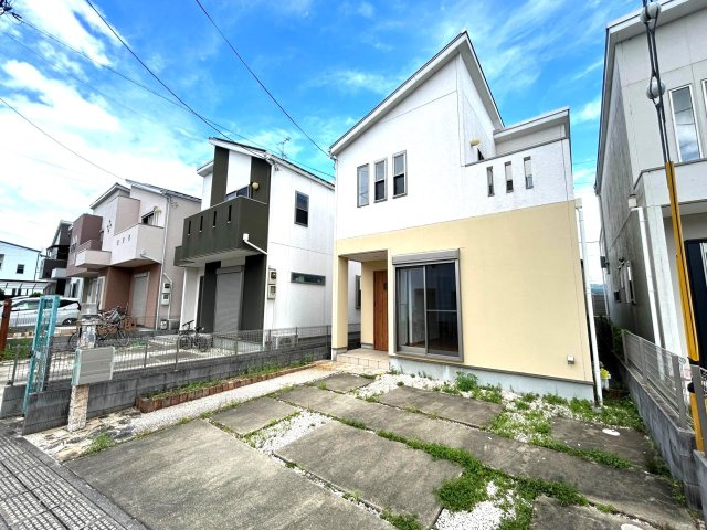 ２沿線利用可能☆リフォーム完了の美宅☆並列駐車２台OK☆坪庭あり☆京田辺市宮津灰崎の外観|外観