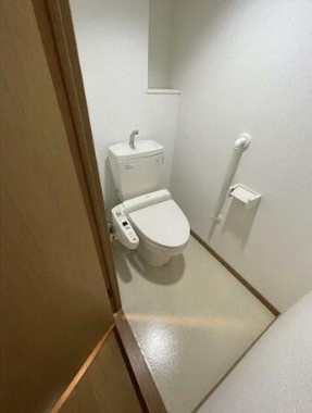 【トイレ】 | グランオヴェストⅡ | 落ち着いた色調のトイレです