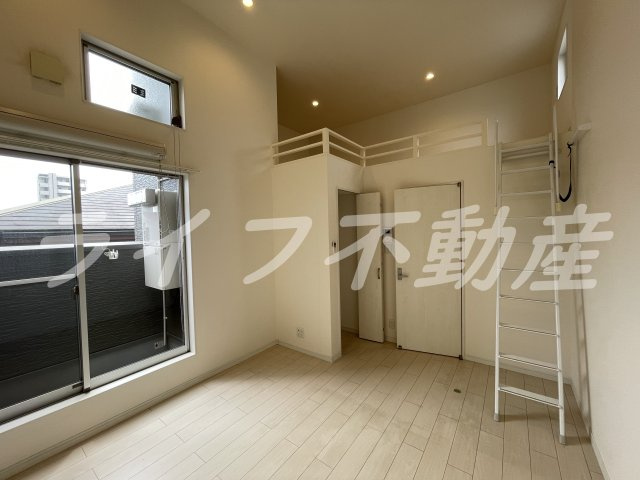 リッケ花園の内装|明るい室内です