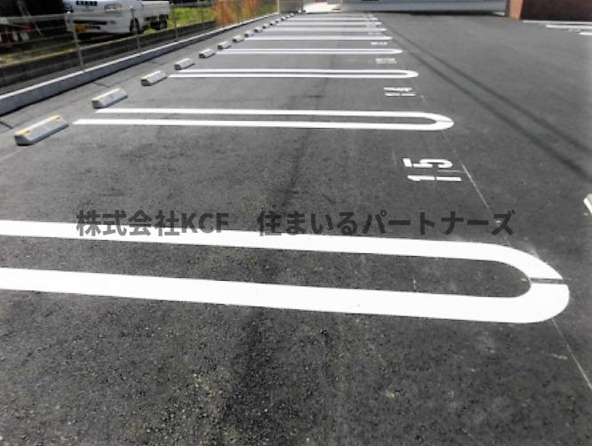 スマイルエイトの駐車場|駐車場に車を止められます