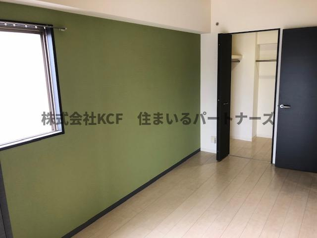 ソレイユ中央の寝室|落ち着いた色調の寝室です