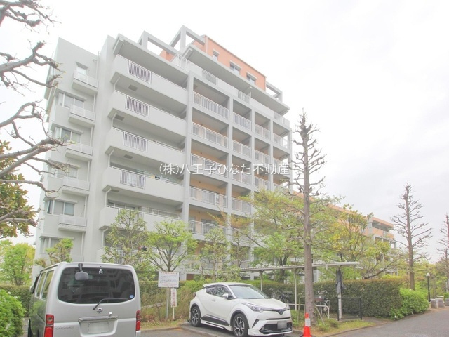 祝：成約済み　南大沢学園瑞樹の丘　５号棟　八王子市　中古マンションの外観|京王相模原線　南大沢駅まで徒歩13分の立地です。～仲介手数料無料☆八王子ひなた不動産～南大沢学園瑞樹の丘5号棟