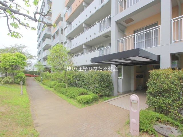 祝：成約済み　南大沢学園瑞樹の丘　５号棟　八王子市　中古マンションのエントランス|～仲介手数料無料☆八王子ひなた不動産～南大沢学園瑞樹の丘5号棟