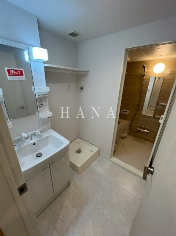 ウエスト・ハイランド・コート の洗面所