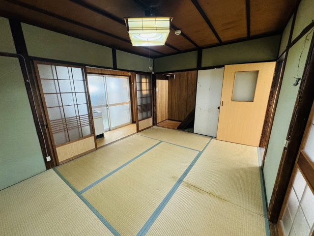 北袋町テラスハウスの和室