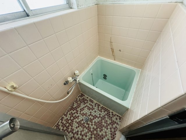 北袋町テラスハウスの浴室