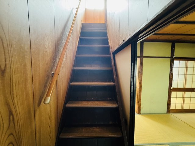 北袋町テラスハウスの玄関