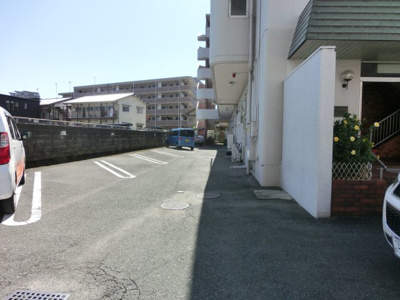 【駐車場】 | 吉岡ビル