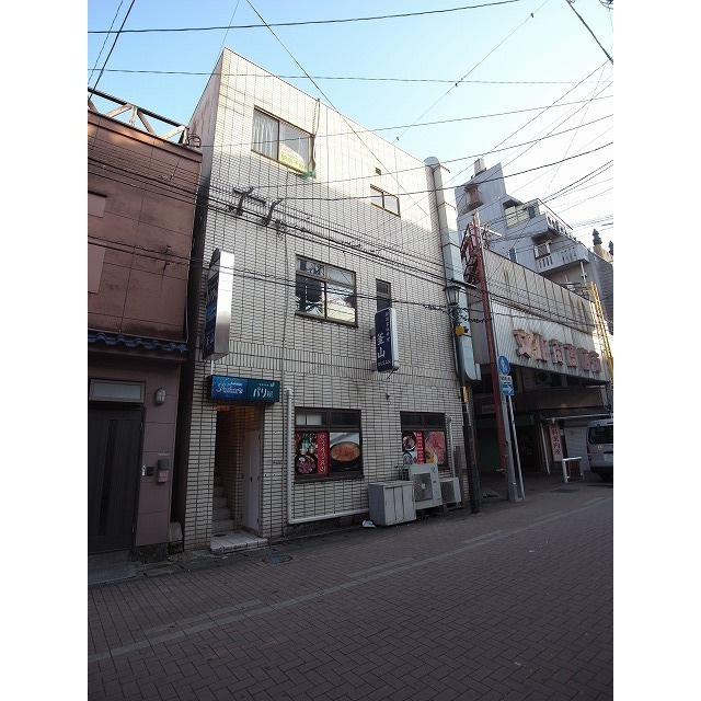 塚本ビルの外観