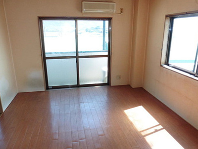 【居間・リビング】 | コーポ・ベルヴュー