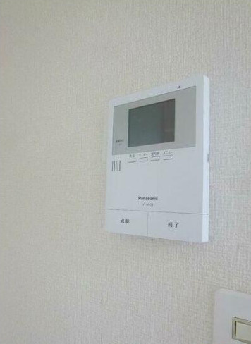 モナンジュ御井のセキュリティ|おひとり暮らしの方も安心のモニター付きインターホン！