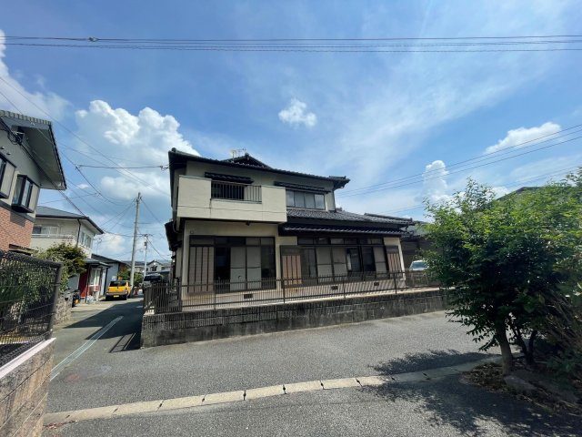 野中町戸建の駐車場