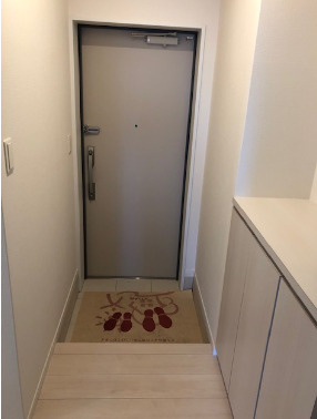 【玄関】 | Ｊ－ＰＬＡＣＥ東町