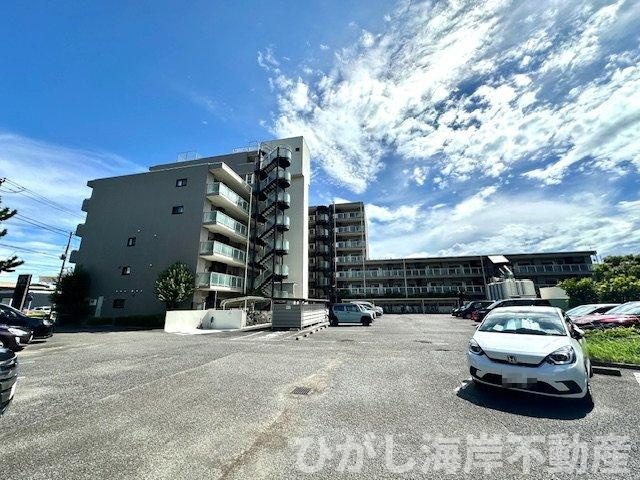 リノア湘南辻堂の駐車場|敷地内駐車場