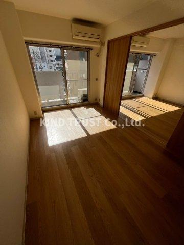 ルネ天満の居間・リビング|リビングです