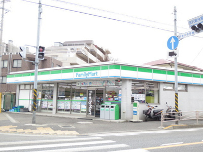 ファミリーマート 小浦横浜富岡東店まで350ｍ