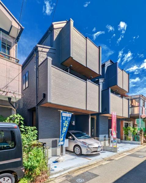 横浜市金沢区釜利谷東１丁目の新築一戸建の外観|閑静な住宅地でゆったりとお過ごし頂けます。
お気軽にお問合せ下さい！