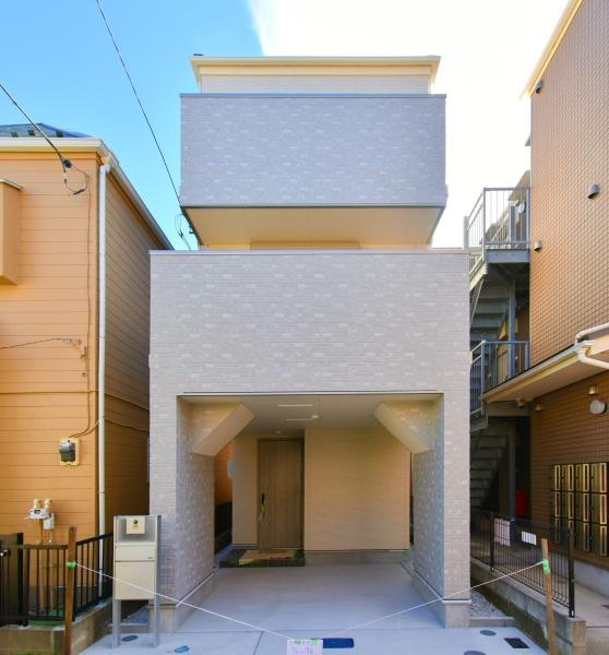 横浜市金沢区寺前１丁目の新築一戸建の前面道路含む現地写真|車通りが少ない為、小さなお子様にも安心です。
是非一度、現地へ起こしください。


