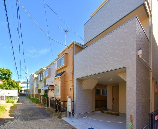 横浜市金沢区寺前１丁目の新築一戸建の前面道路含む現地写真|是非一度、現地へお越しください。 
ご自宅までの送迎もいたします