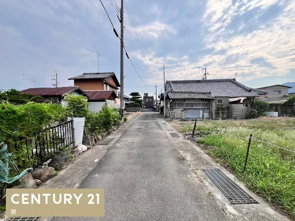 紀の川市名手市場　土地の前面道路含む現地写真