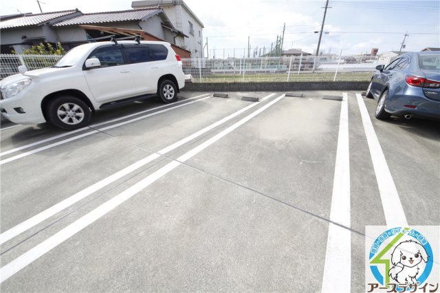 リオ・デ・フローレスの駐車場|駐車場完備です